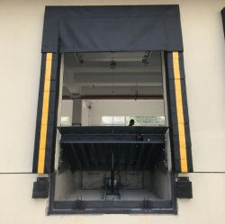 acheter Portes sectionnelles coulissantes industrielles utilisant de l'acier galvanisé et un panneau de protection anti-pincement conçu pour les solutions d'accès industriel online manufacture