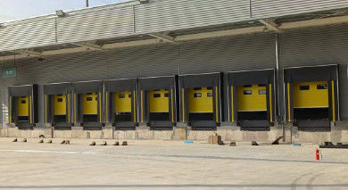 Matériau en PVC avec bande d'avertissement jaune