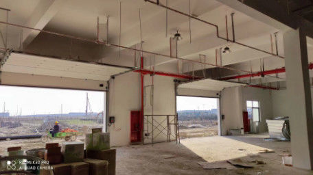 Porte de garage avec acier galvanisé pour la résistance et la durabilité