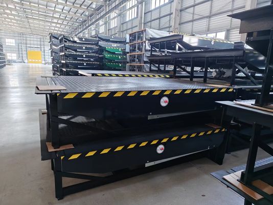 Équilibreur hydraulique de quai durable facile à utiliser Déchargement de chargement Équilibreurs de camion de quai