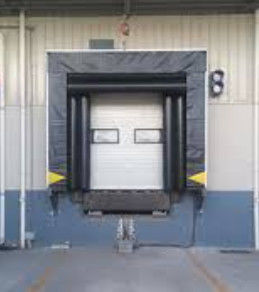 2000*2000*500 mm Taille de la plateforme Le niveauur de quai Charge dynamique 6800kg/ Charge statique 13600kg Et épaisseur de la lèvre de 16 mm pour le chargement en entrepôt