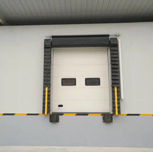Des abris de quai conçus pour toutes les tailles de camions, personnalisables et efficaces