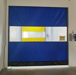 Amélioration de la productivité Porte haute vitesse en PVC 2 M/s Vitesse d'ouverture 1000-1500 Ouvertures haute fréquence